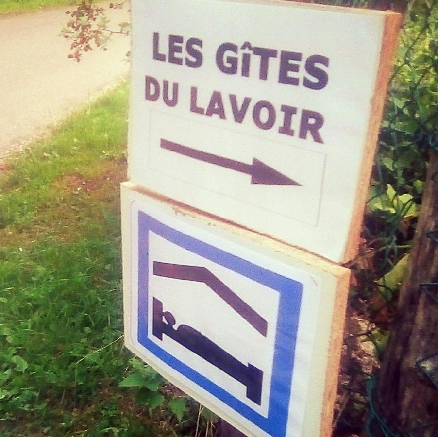 Les Gites Du Lavoir Villemoiron-en-Othe Exteriör bild