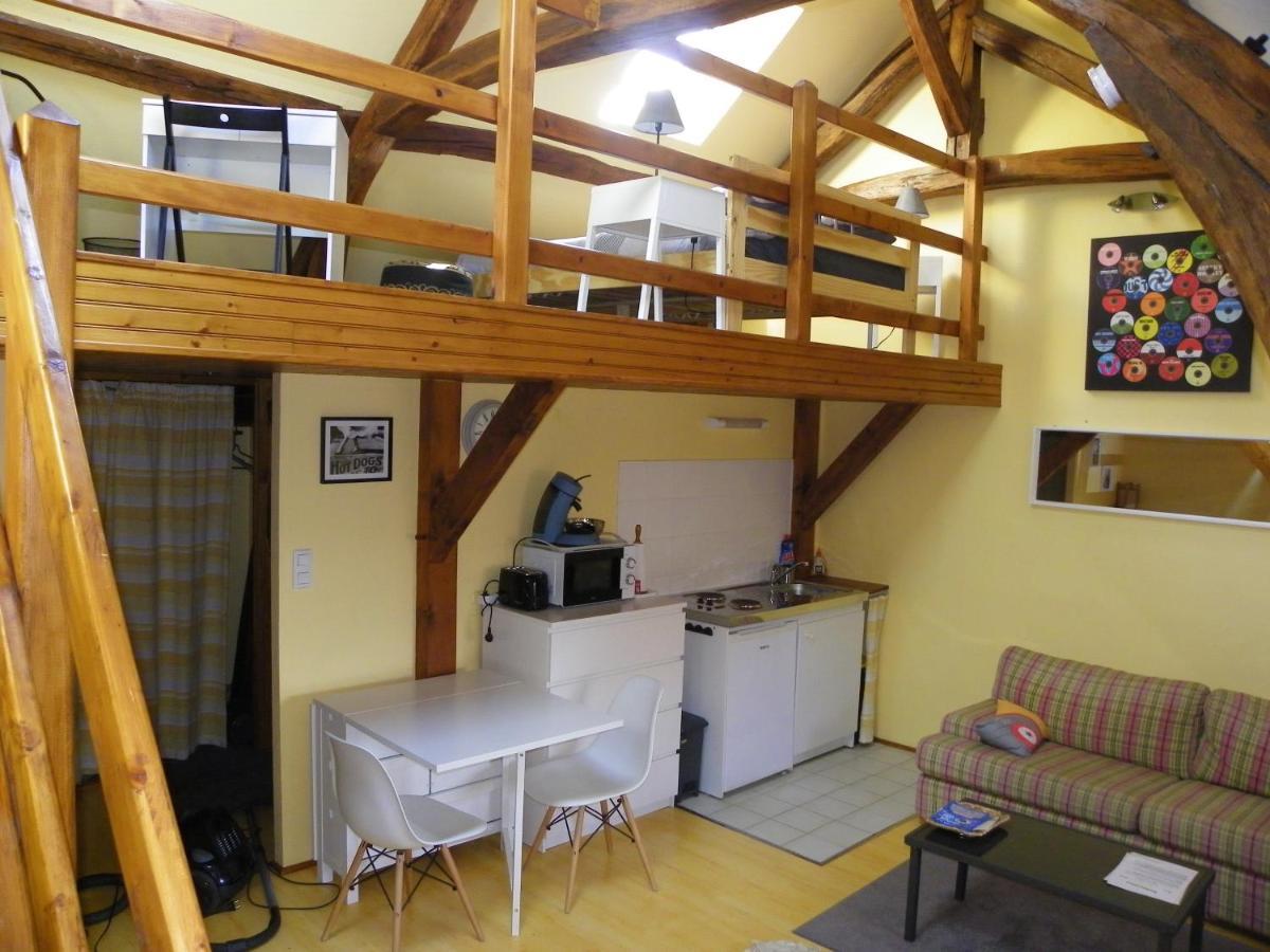 Les Gites Du Lavoir Villemoiron-en-Othe Exteriör bild