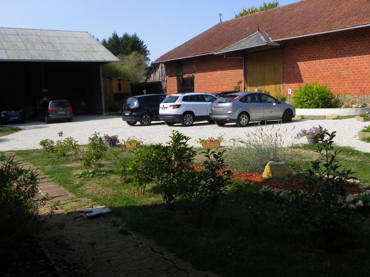 Les Gites Du Lavoir Villemoiron-en-Othe Exteriör bild