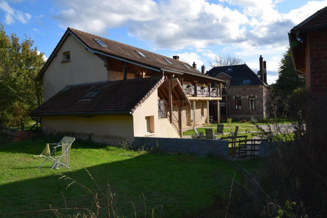 Les Gites Du Lavoir Villemoiron-en-Othe Exteriör bild