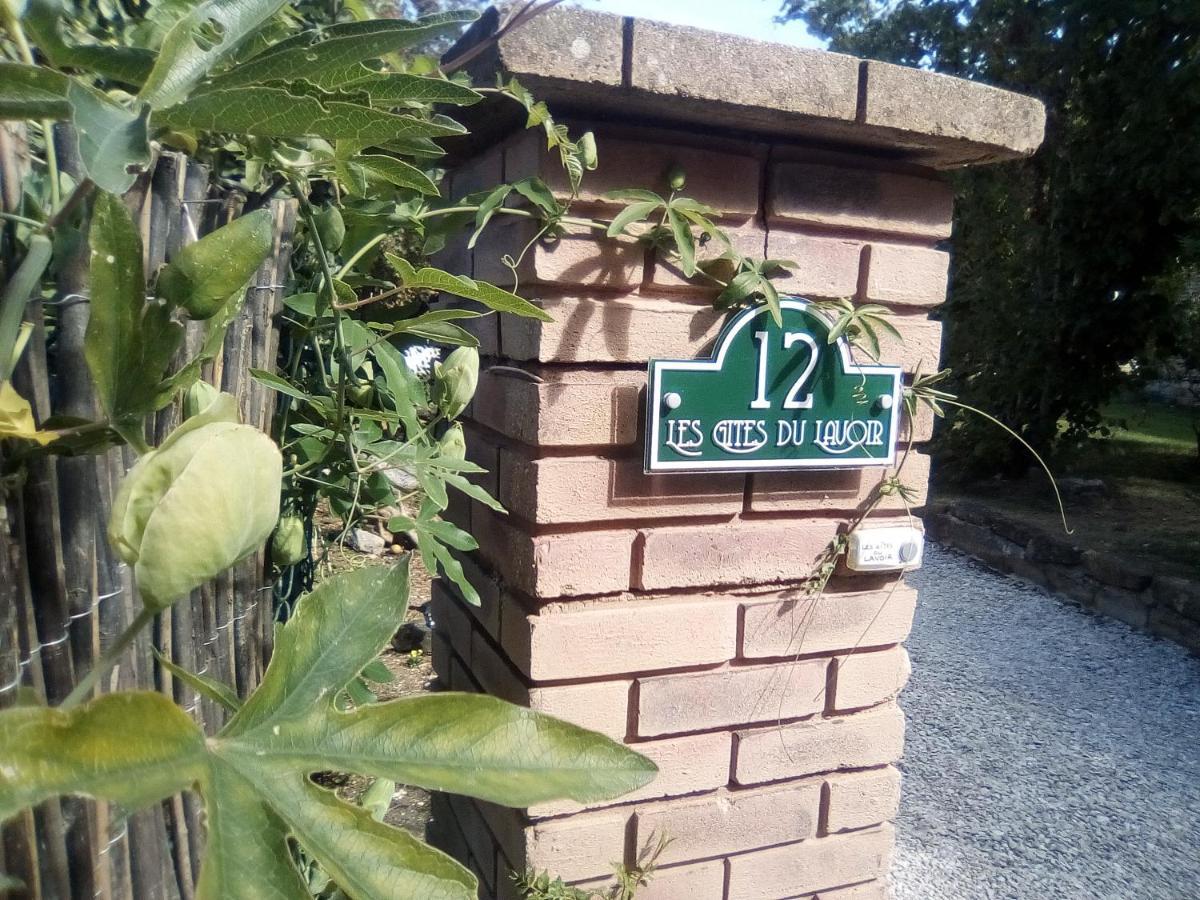 Les Gites Du Lavoir Villemoiron-en-Othe Exteriör bild