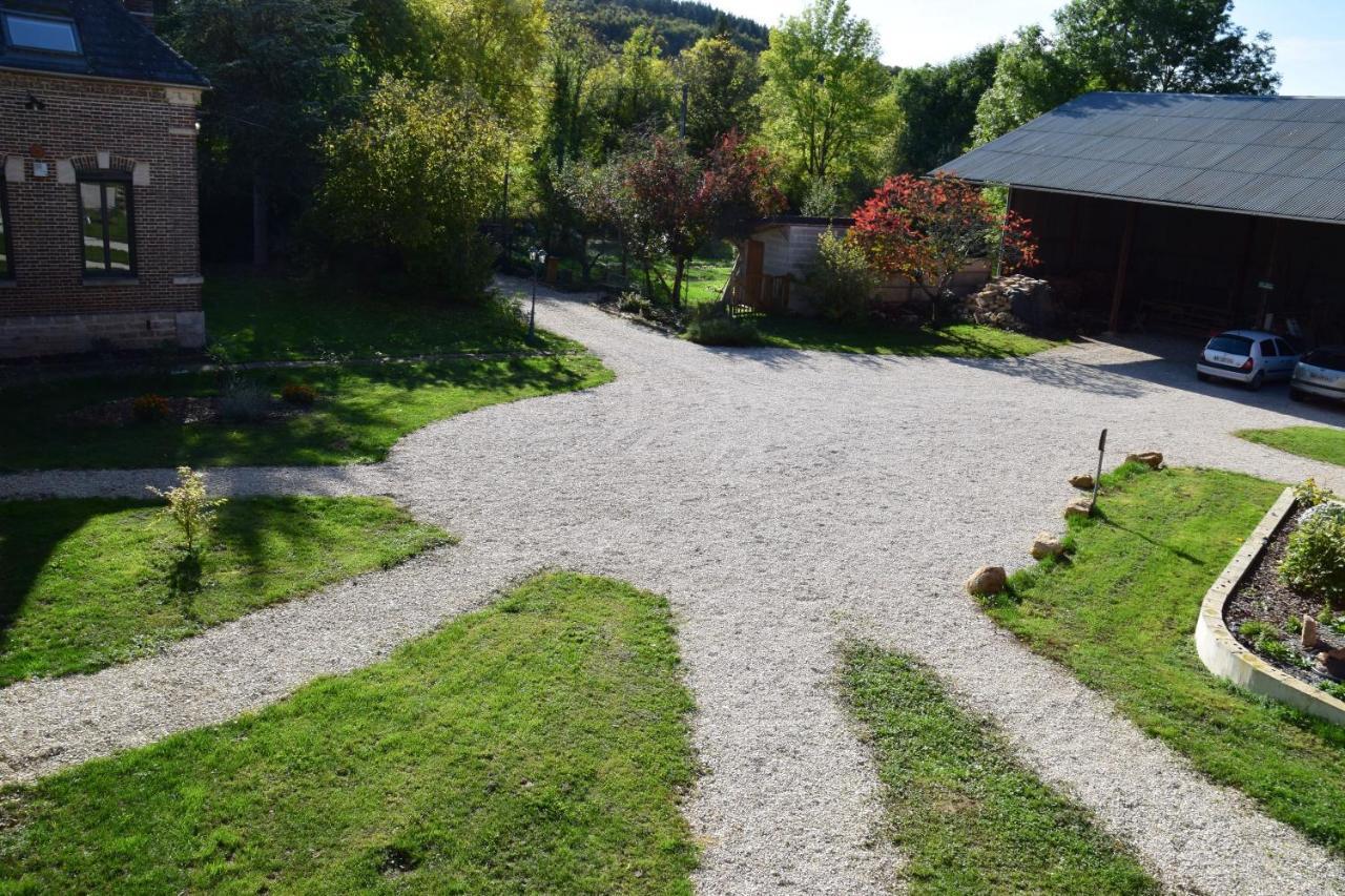 Les Gites Du Lavoir Villemoiron-en-Othe Exteriör bild